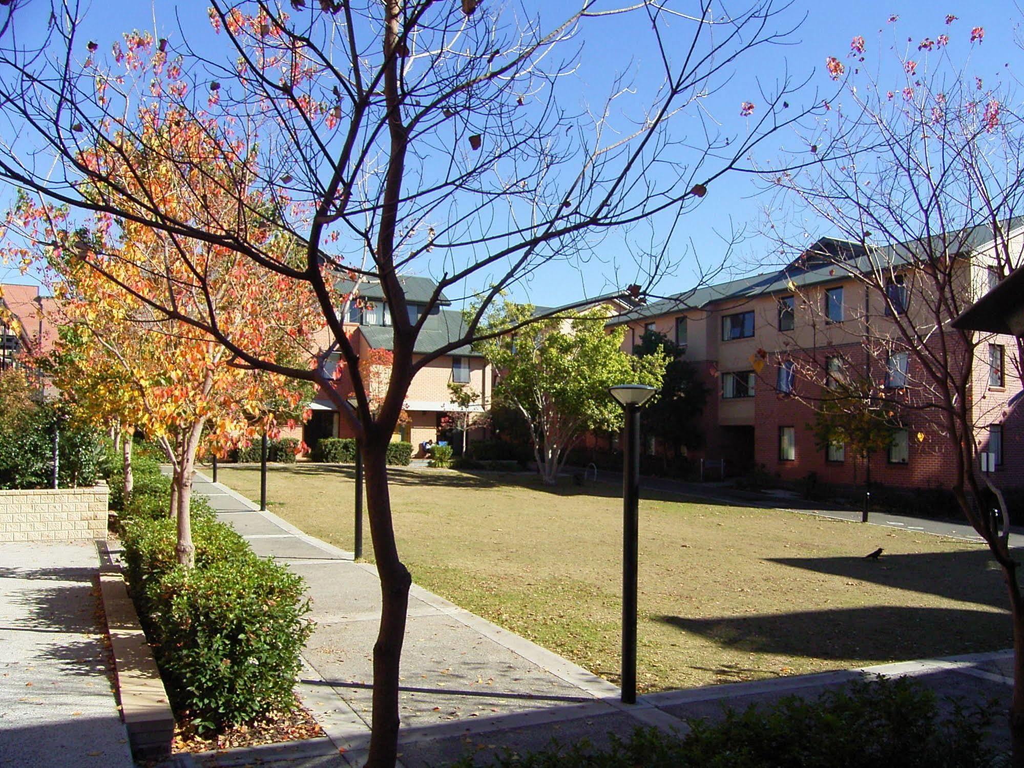 Sydney University Village Exterior photo